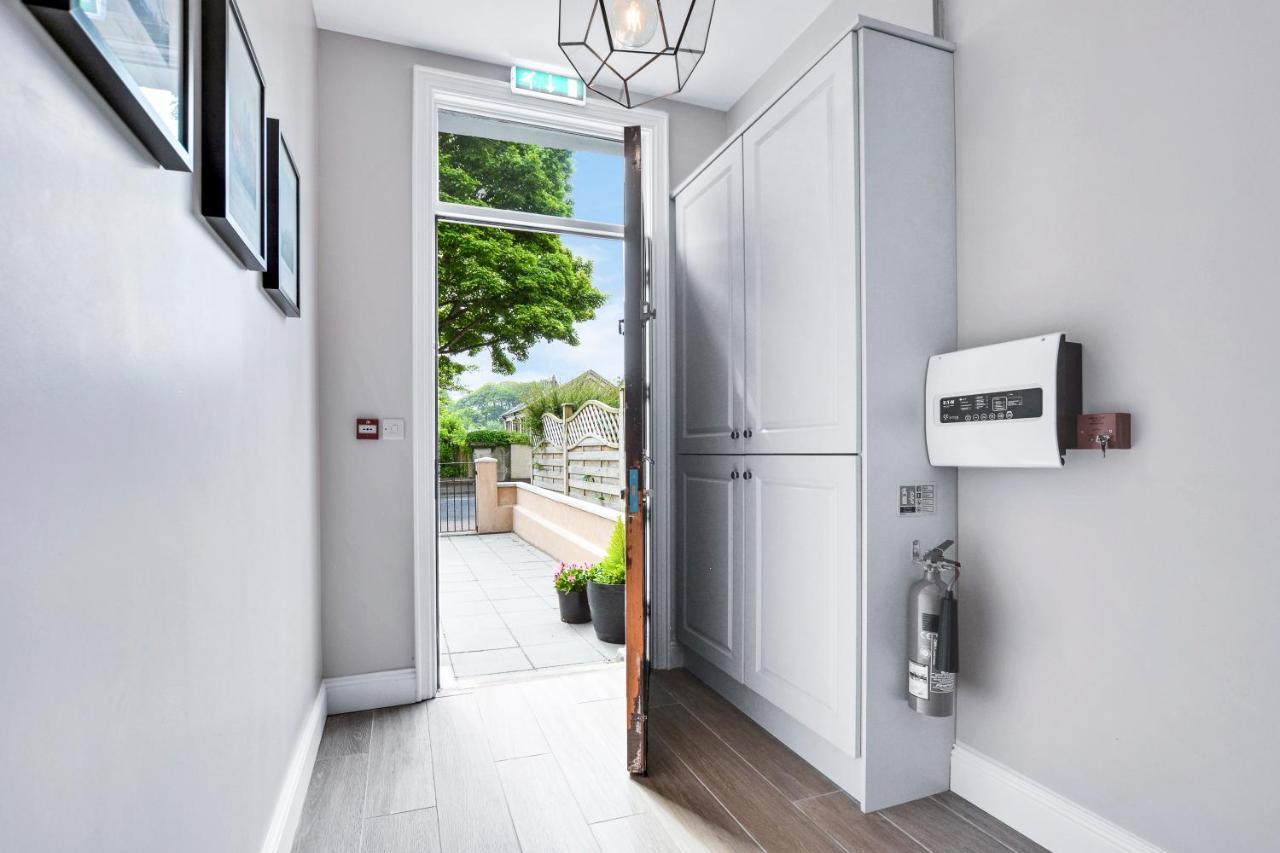 Quay House, North Coast 6 Bedroom Holiday Home Ballycastle Buitenkant foto