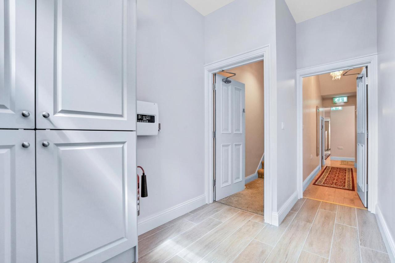Quay House, North Coast 6 Bedroom Holiday Home Ballycastle Buitenkant foto