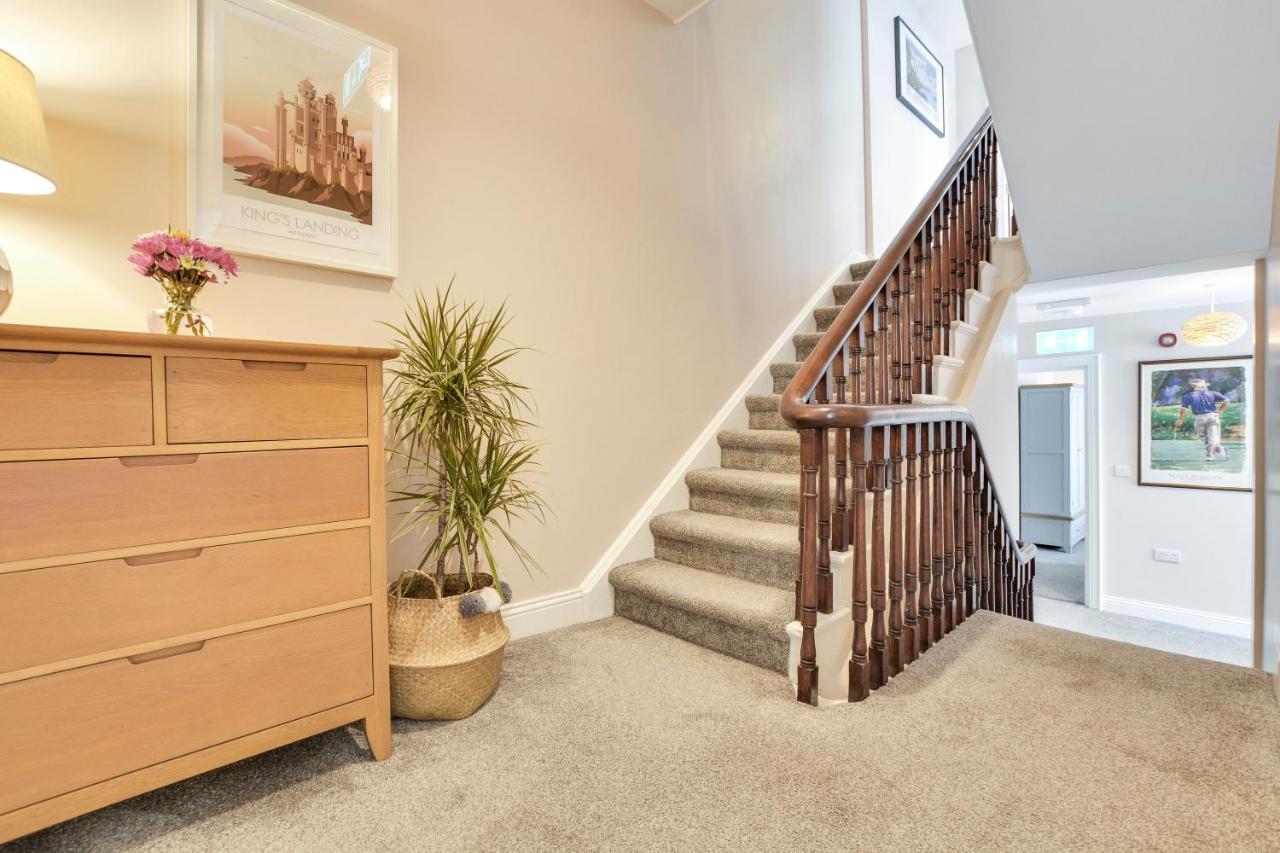Quay House, North Coast 6 Bedroom Holiday Home Ballycastle Buitenkant foto